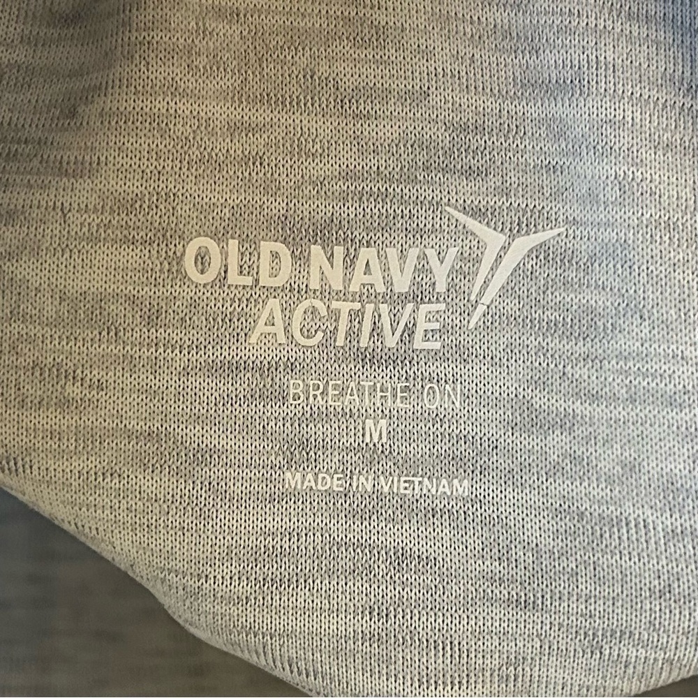 Old Navy Active V Back Sleeveless Statement Tank Top Womens Size M - Picture 6 of 9